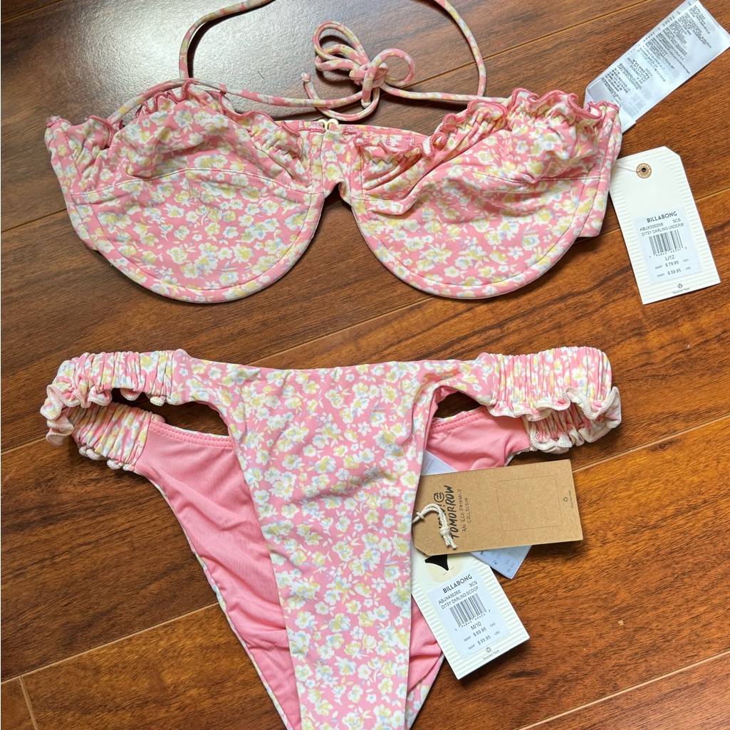 Billabong Ditzy Darling Floral Bikini Set. Nwt.